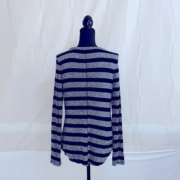 Ann Taylor Long Sleeve Top Size M - Picture 3 of 5